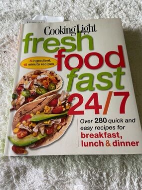 Fresh Food Fast 24/7 Cookbook - White Cover